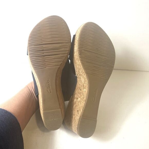 Clarks Collection Sandals Blue Nubuck Sling Back Open Toe Wedge Women's Sz 7.5 W - Picture 11 of 11